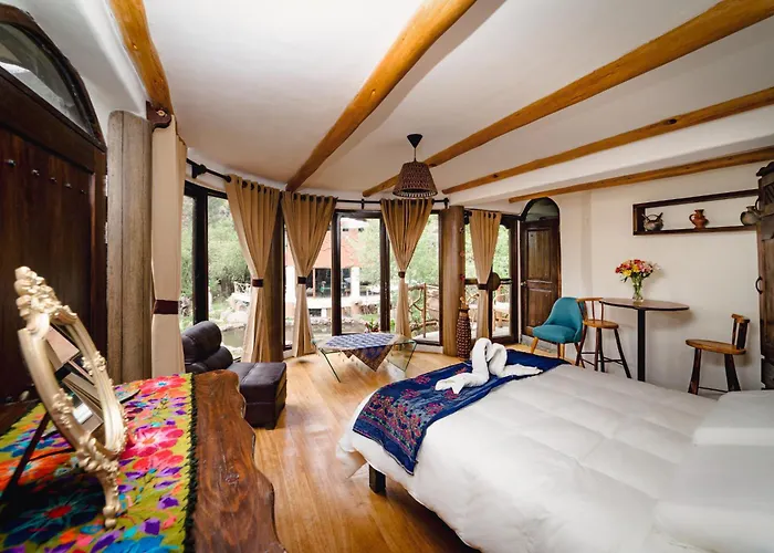 Hotel Raicesinkas Calca